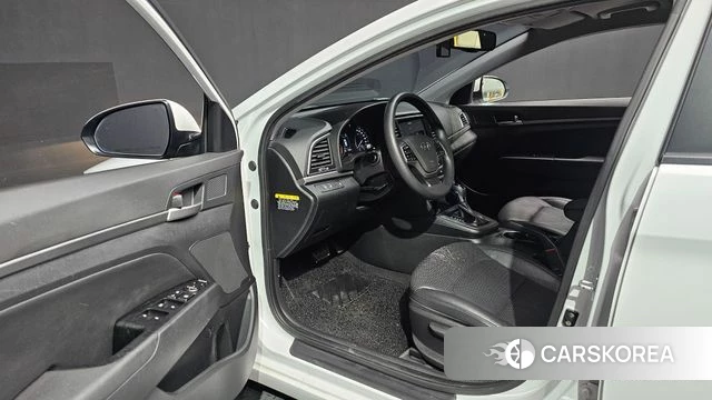 Hyundai Avante AD id 3829285 из Кореи 20