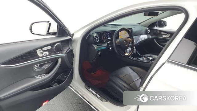 Mercedes-Benz E-Class W213 id 4251268 из Кореи 33