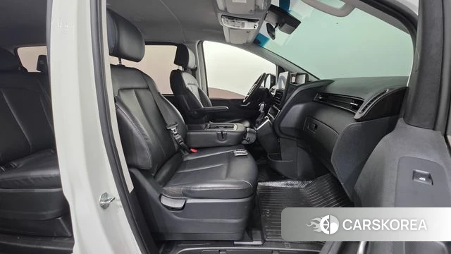 Hyundai Staria id 4505932 из Кореи 31