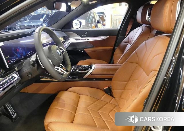 BMW 7 Series (G70) id 4560033 из Кореи 20