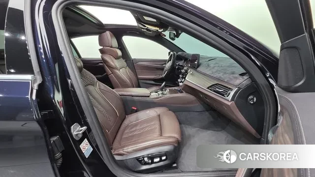 BMW 5 Series (G30) id 3530299 из Кореи 20