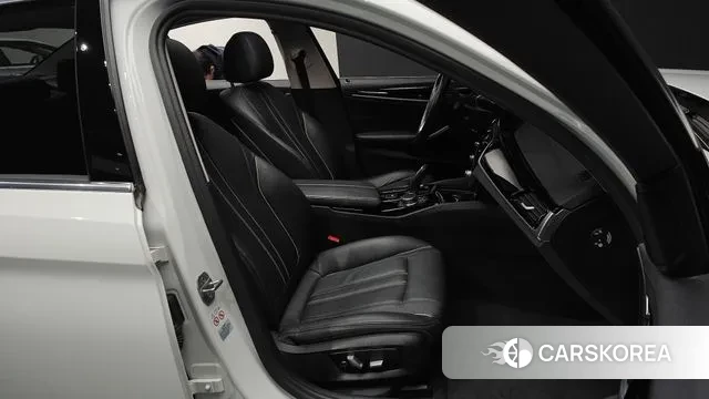 BMW 5 Series (G30) id 3412804 из Кореи 20