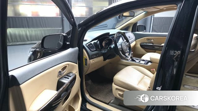 Kia The New Carnival id 4435271 из Кореи 30