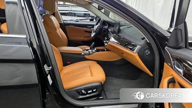 BMW 5 Series (G30) id 3712127 из Кореи 20