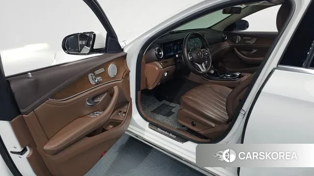 Mercedes-Benz E-Class W213 id 3469431 из Кореи 20