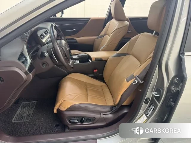 Lexus ES300h 7th generation id 3028021 из Кореи 20