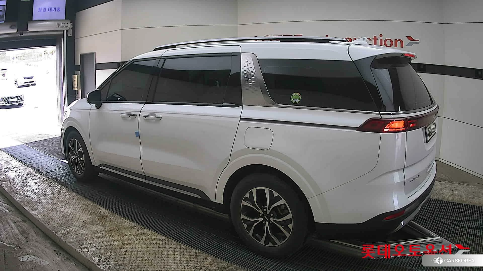 Kia Carnival id 3875767 из Кореи 38