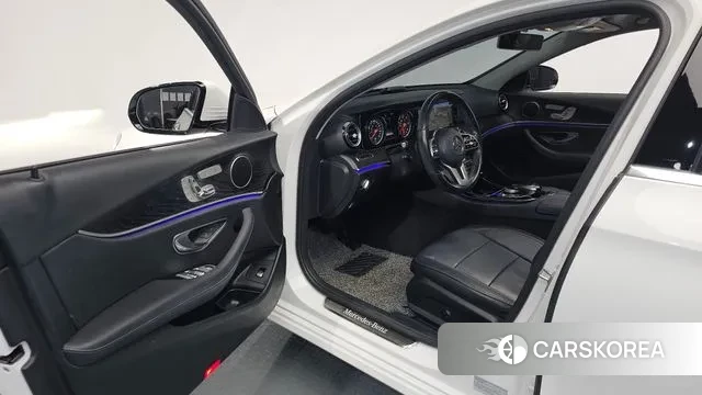 Mercedes-Benz E-Class W213 id 3717898 из Кореи 20