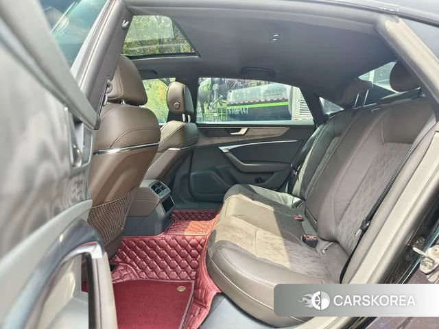 Audi A7L id 4259733 из Китая 25