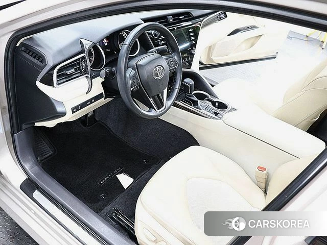 Toyota Camry (XV70) id 4677915 из Кореи 20