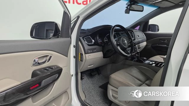 Kia All New Carnival id 4596387 из Кореи 37