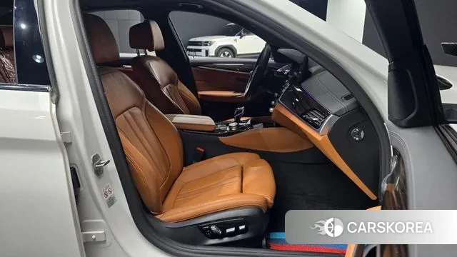 BMW 5 Series (G30) id 3626176 из Кореи 20