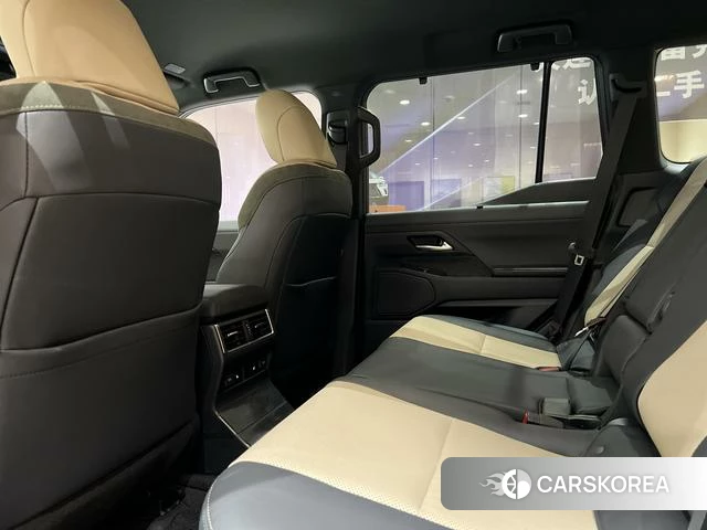 Lexus GX id 3908590 из Китая 20