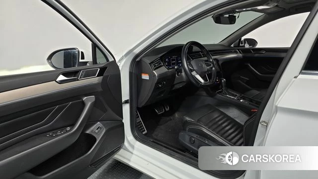 Volkswagen Passat GT (B8) id 4224446 из Кореи 35