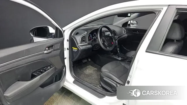 Hyundai Avante AD id 2971578 из Кореи 20