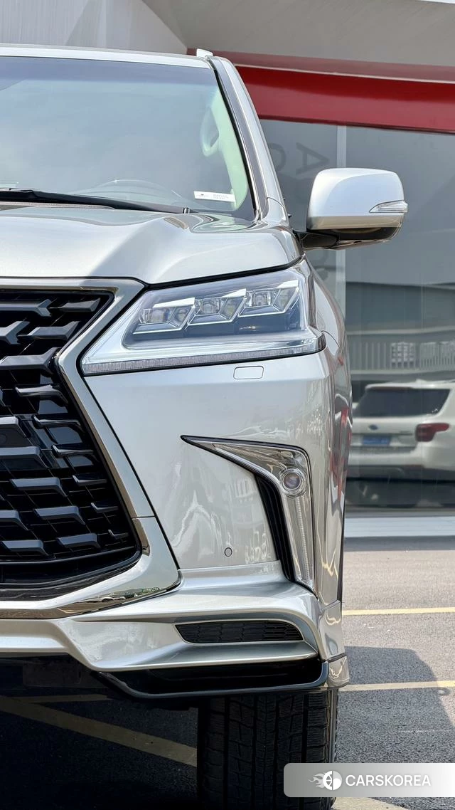 Lexus LX id 4342106 из Китая 29