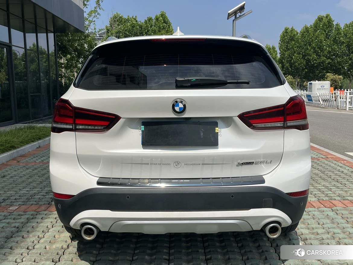 BMW X1 id 4479373 из Китая 10