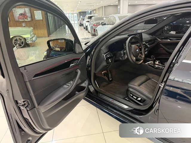 BMW 5 Series (G30) id 4178249 из Кореи 20