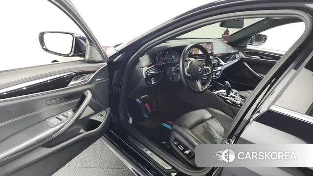 BMW 5 Series (G30) id 3736353 из Кореи 20