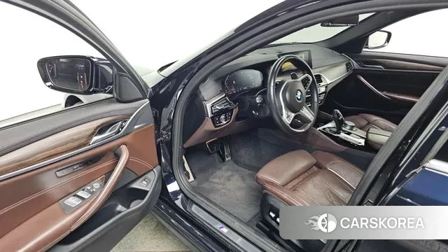 BMW 5 Series (G30) id 3672158 из Кореи 20