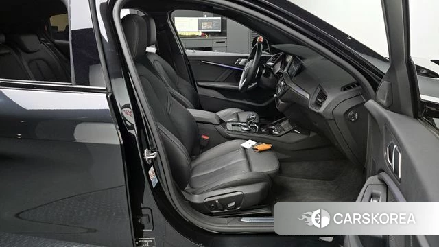 BMW 1 Series (F40) id 3953709 из Кореи 20