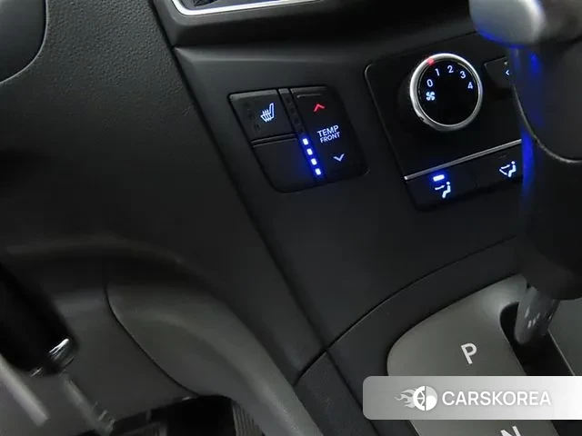 Hyundai The New Grand Starex id 3380696 из Кореи 19