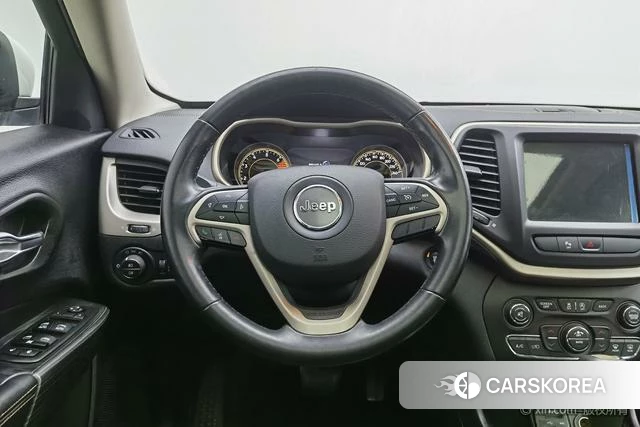 Jeep Free light id 4236108 из Китая 23