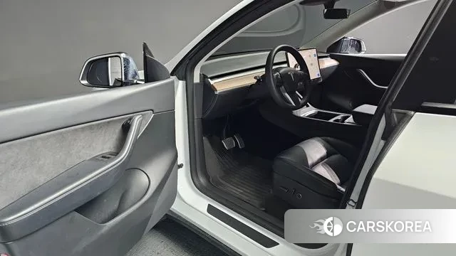 Tesla Model Y id 2894869 из Кореи 20