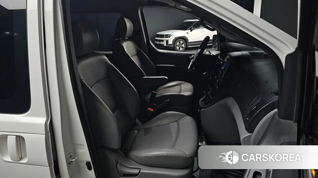 Hyundai The New Grand Starex id 4642758 из Кореи 30
