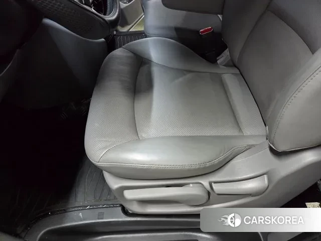 Hyundai The New Grand Starex id 3307921 из Кореи 20