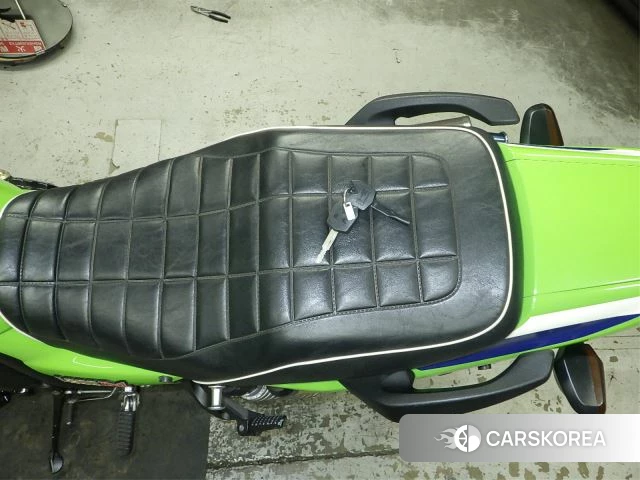 Kawasaki ZRX 1200 id 4206280 из Японии 34