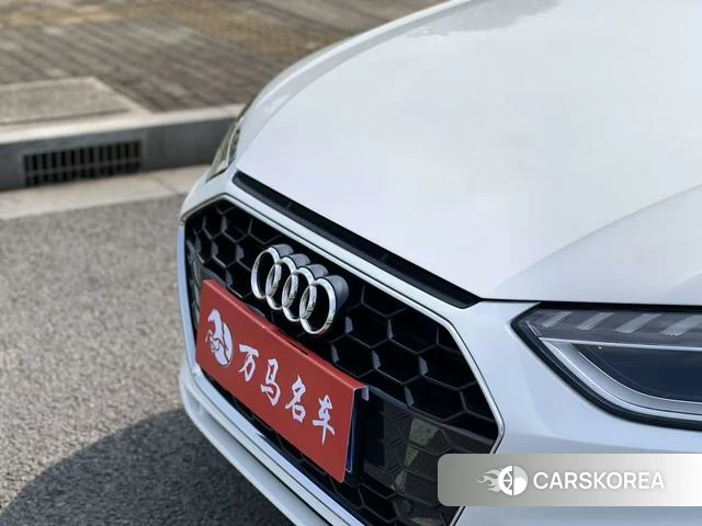Audi A4L id 4265112 из Китая 23