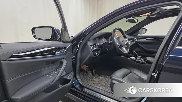 BMW 5 Series (G30) id 3567506 из Кореи 20