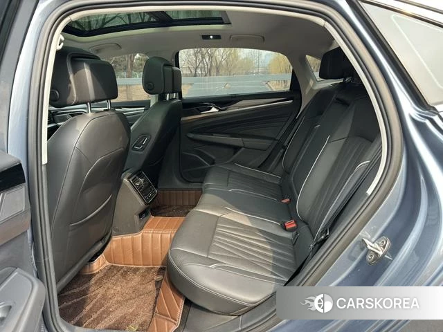 Volkswagen Passat id 4257956 из Китая 27
