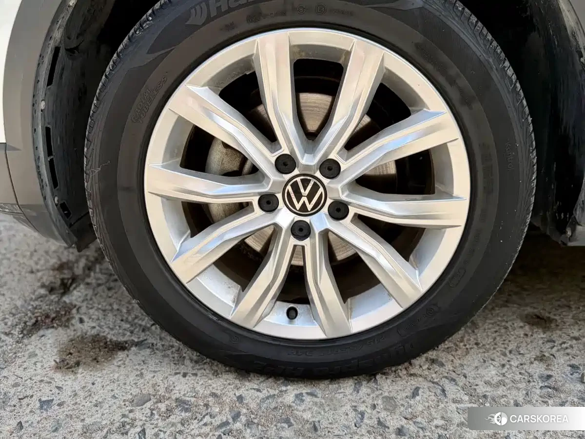 Volkswagen T-ROC exploring Songs id 4565424 из Китая 24