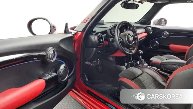 Mini Cooper S id 3672299 из Кореи 20