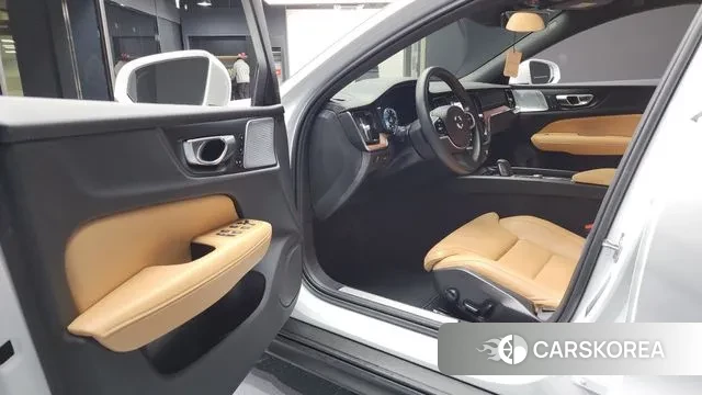 Volvo V60 Cross-Country 2nd Generation id 3468640 из Кореи 20