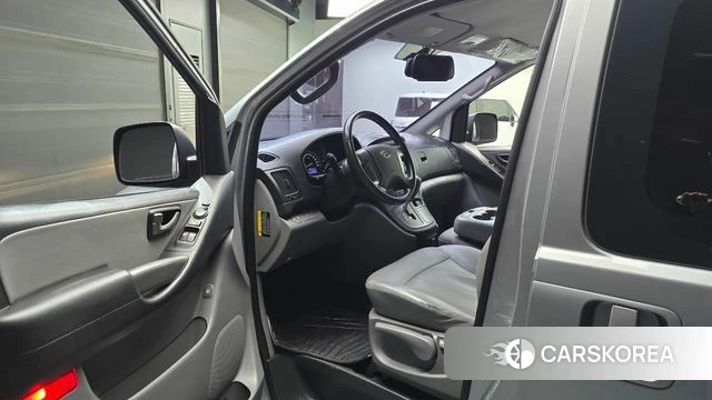 Hyundai The New Grand Starex id 4232693 из Кореи 31