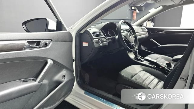 Volkswagen The New Passat id 4595997 из Кореи 20