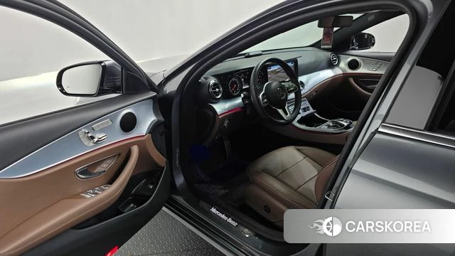 Mercedes-Benz E-Class W213 id 4604658 из Кореи 34