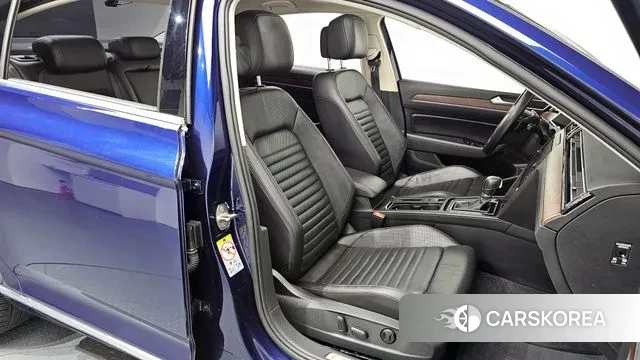 Volkswagen Passat GT (B8) id 3692773 из Кореи 20