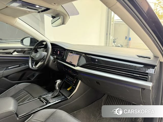 Volkswagen Passat id 4219754 из Китая 22