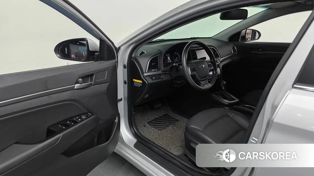 Hyundai Avante AD id 3880189 из Кореи 20