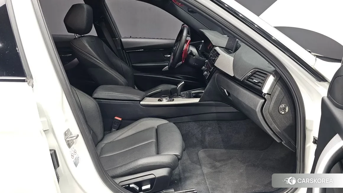 BMW 3 Series (F30) id 2133929 из Кореи 20