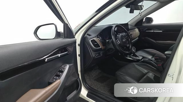 Kia Seltos id 4651755 из Кореи 31
