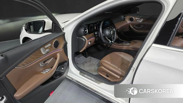 Mercedes-Benz E-Class W213 id 4637168 из Кореи 36