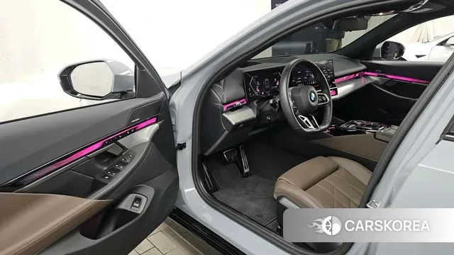 BMW 5 Series (G60) id 3496805 из Кореи 20