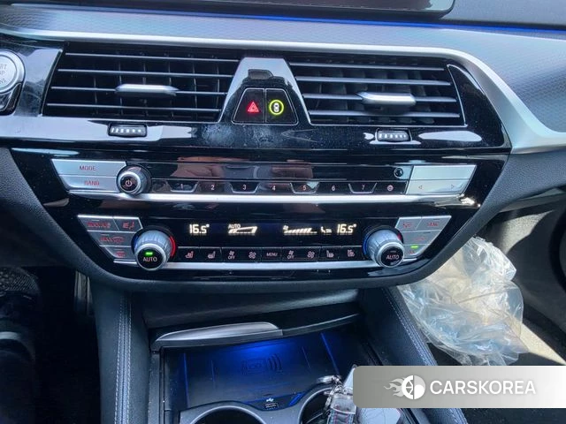 BMW 5 Series (G30) id 4871342 из Кореи 13