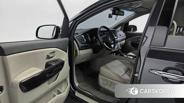 Kia The New Carnival id 4424753 из Кореи 31