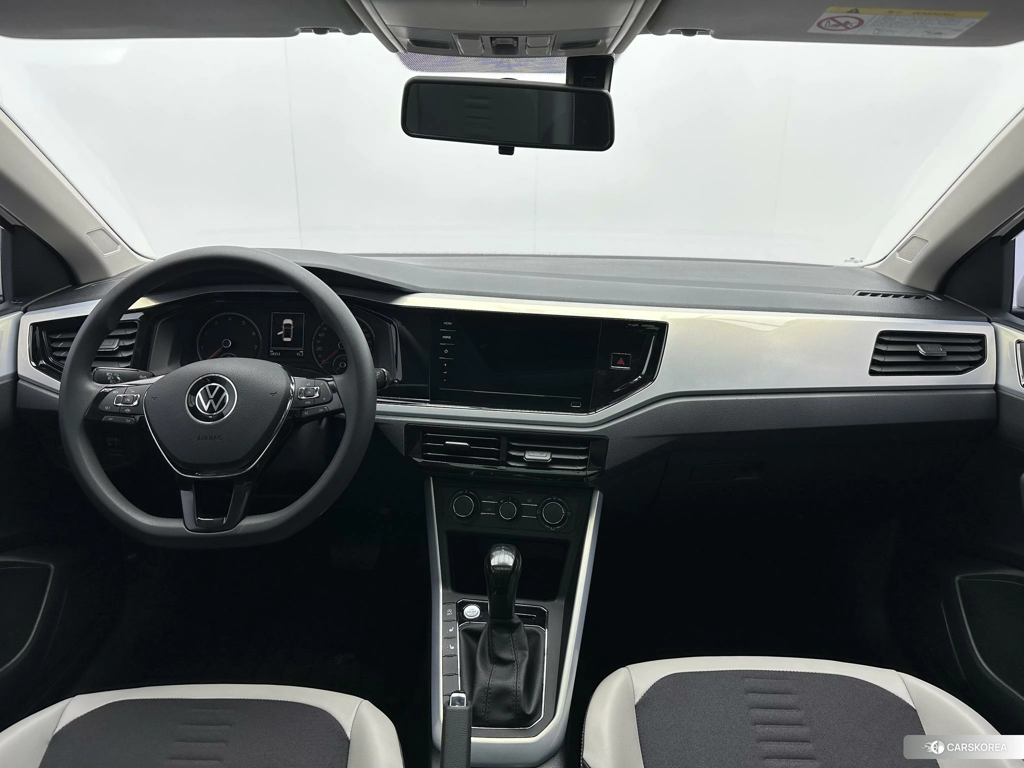 Volkswagen Polo id 4514832 из Китая 17
